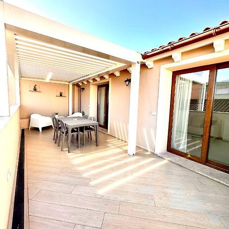 Waterfront Apartment Olbia Ngoại thất bức ảnh