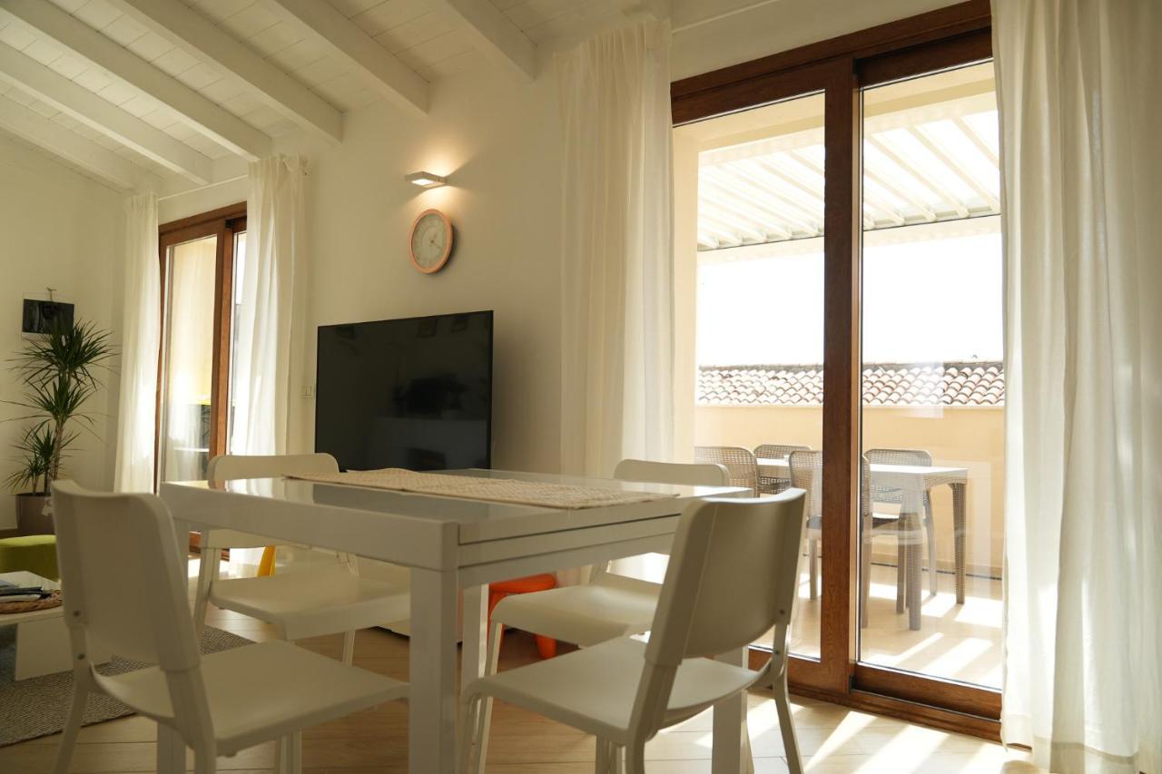 Waterfront Apartment Olbia Ngoại thất bức ảnh