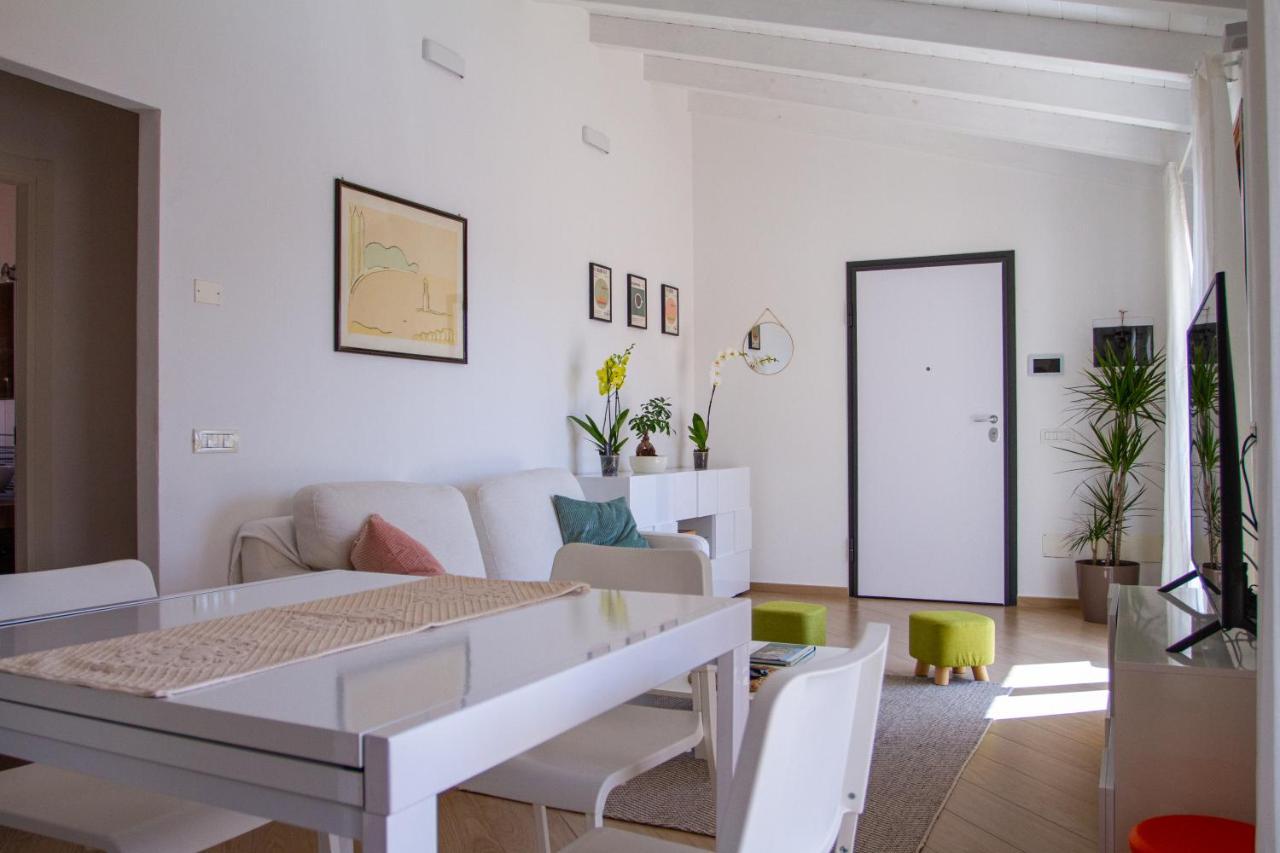Waterfront Apartment Olbia Ngoại thất bức ảnh